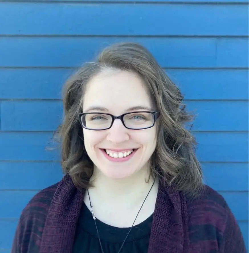 Stephanie Szeponski, Registered Massage Therapist at Relieving Hands Massage in Edmonton